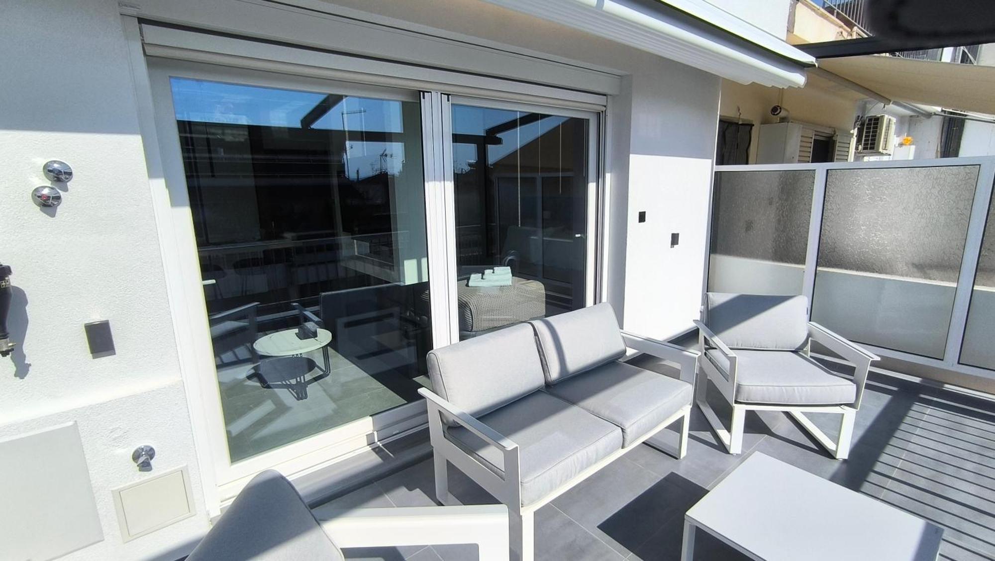 Larisa Absolute Suites, Sky View Smart Home מראה חיצוני תמונה