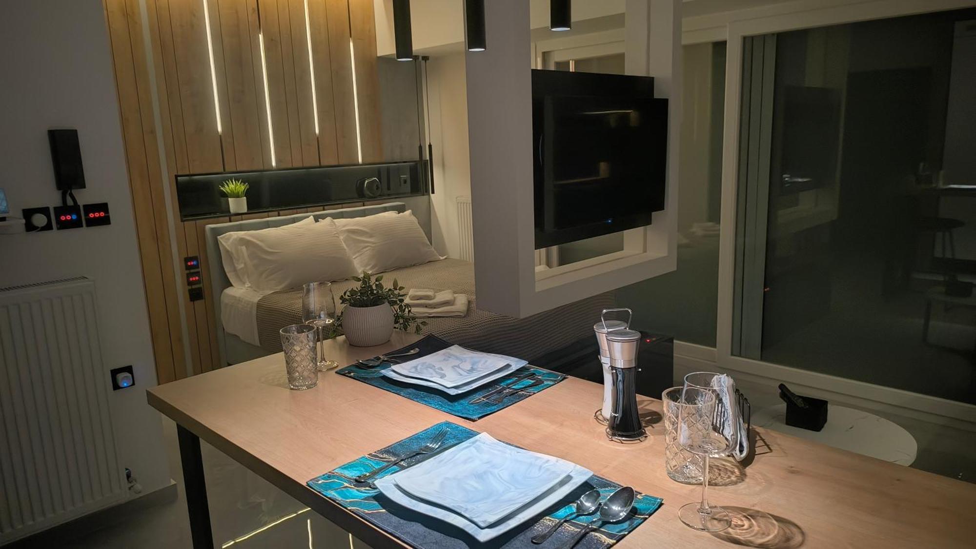 Larisa Absolute Suites, Sky View Smart Home מראה חיצוני תמונה
