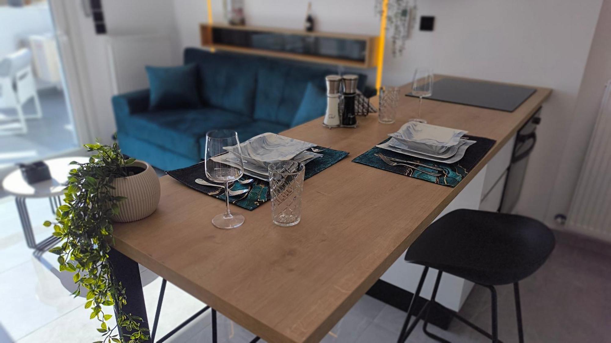 Larisa Absolute Suites, Sky View Smart Home מראה חיצוני תמונה