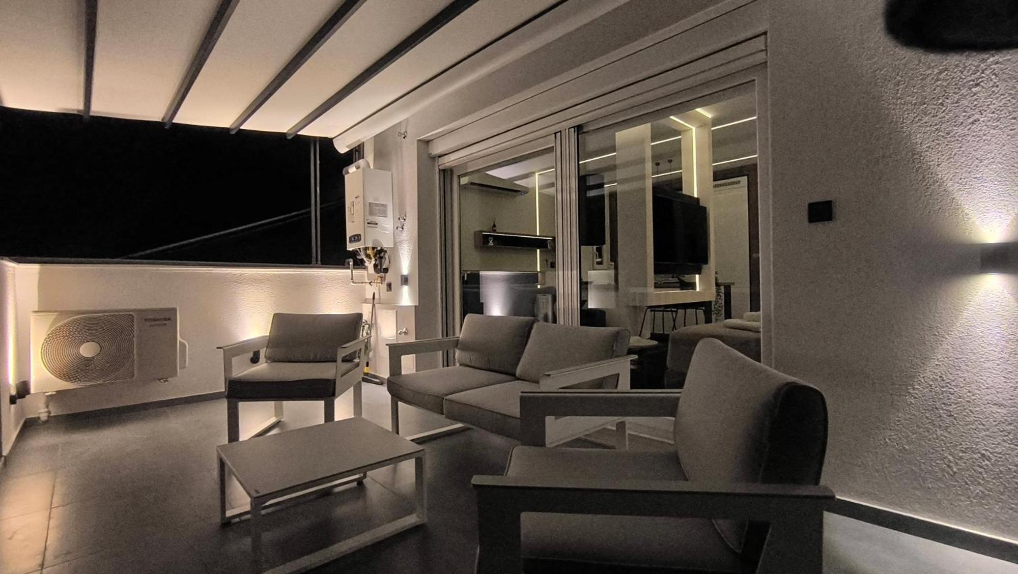 Larisa Absolute Suites, Sky View Smart Home מראה חיצוני תמונה